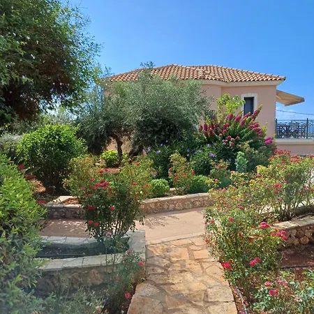 Korallis * Karavádhos