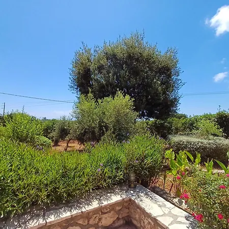 アパート Korallis