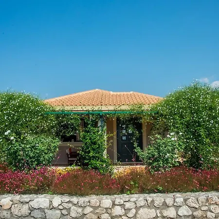 Korallis * Karavádhos