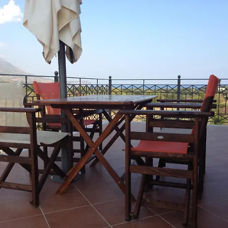 Korallis Karavádhos