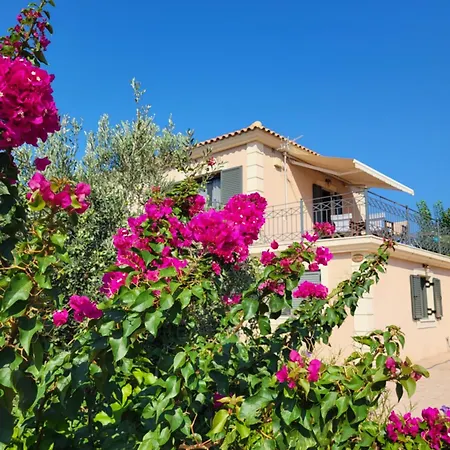 Apartament Korallis Karavádhos