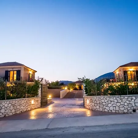 Apartament Korallis *