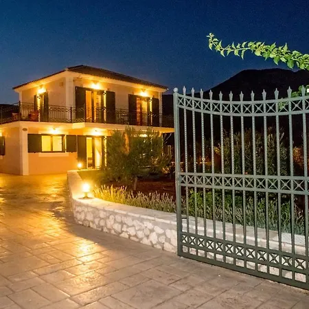 Apartament Korallis Karavádhos