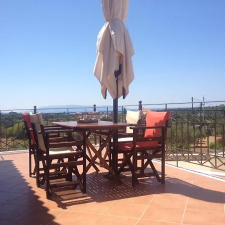 Apartament Korallis Karavádhos